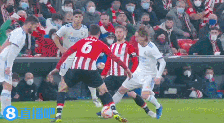 万隆前锋：我已准备好复出，我能否进球不重要，球队能赢就行