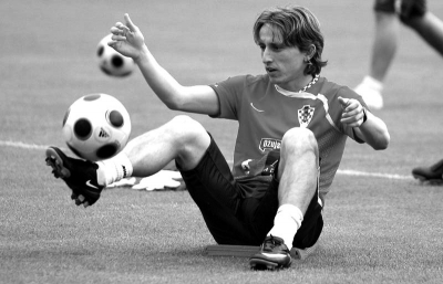 Here we go！罗马诺：切尔西中场乌戈舒库将加盟伯恩利