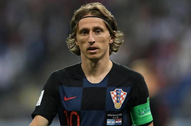 美媒扒哈登加时超拼细节：拼命救球+防守快速移动！近4战狂轰32分