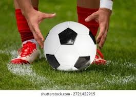 纽约洋基与亚特兰大勇士在世界大赛交手，标志着两大豪门巅峰对决的开始